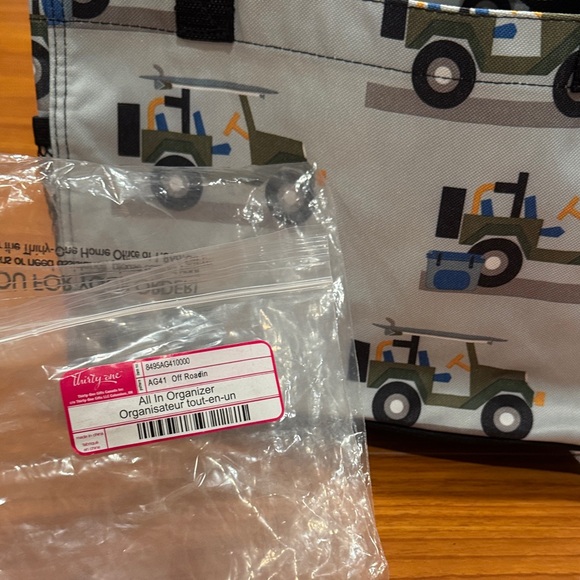 Thirty-One Multi-Color Jeep Pattern Organizer - Picture 1 of 4